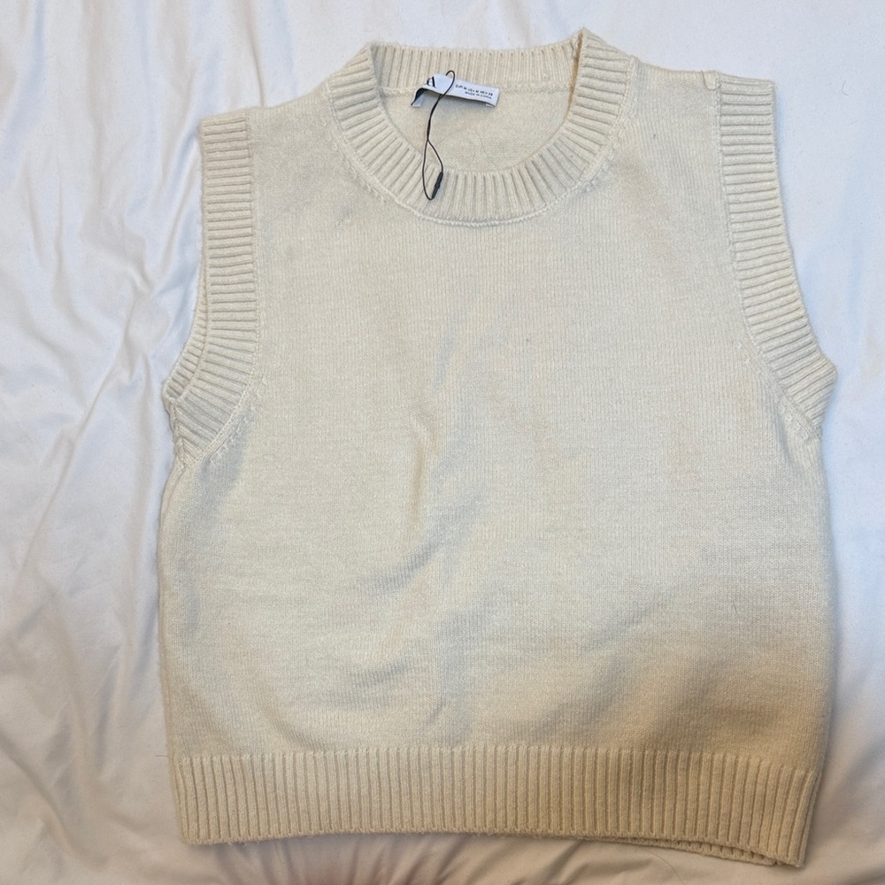 Zara Off-White Knit Top